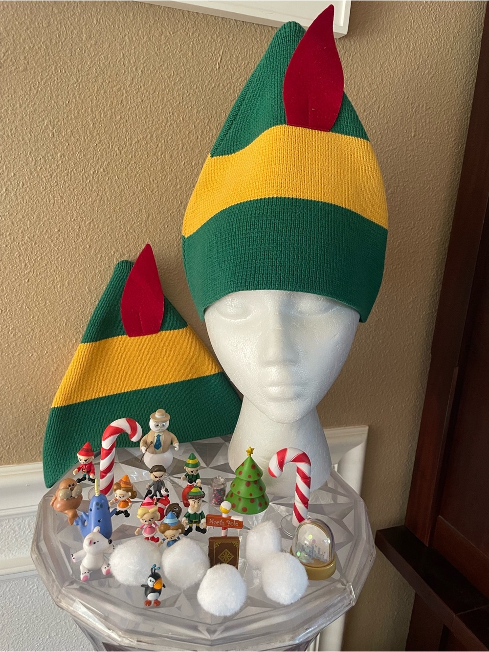 Hanna Andersson 2 Elf Movie Knit Hats (L/XL-S/M)& Elf Advent Calendar Figures
